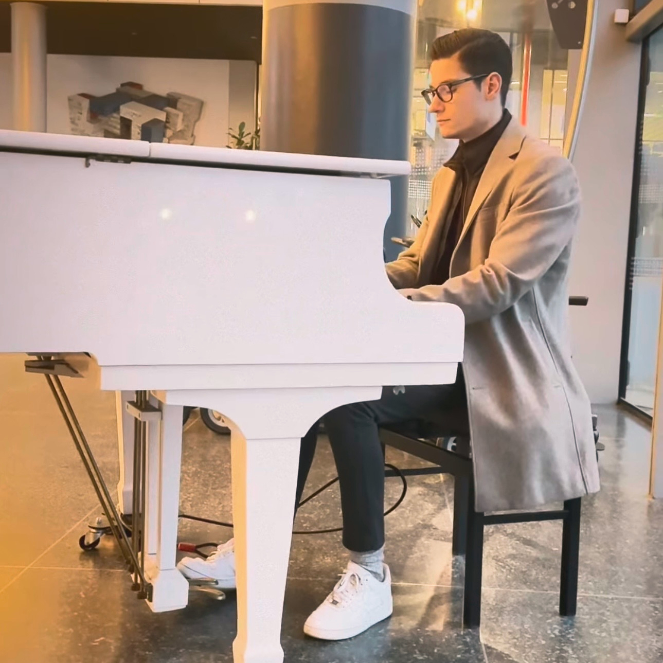 Stawros Piano